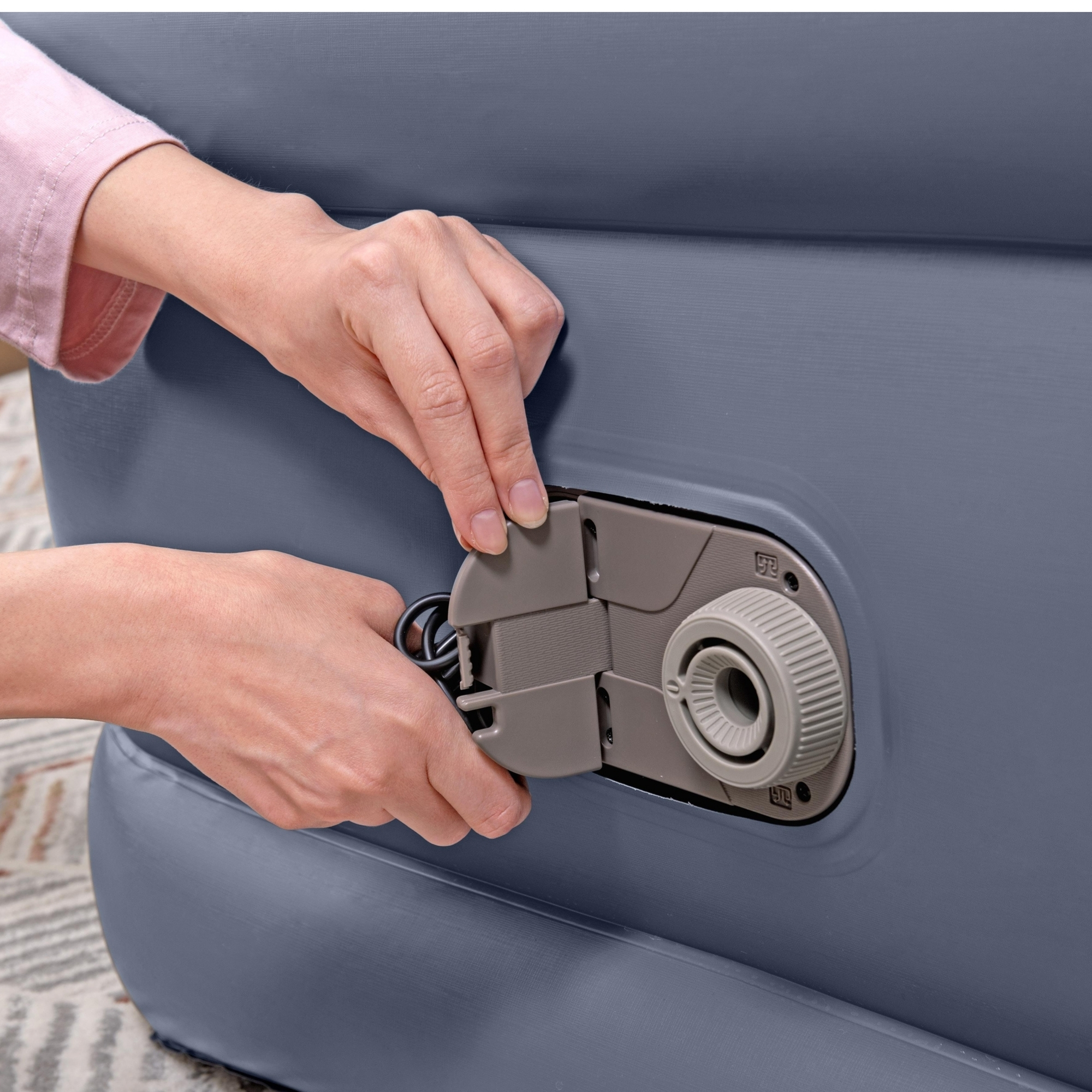 Bestway Tritech Twin Air Mattress with Built-In AC Pump, 1.91m - Image 4