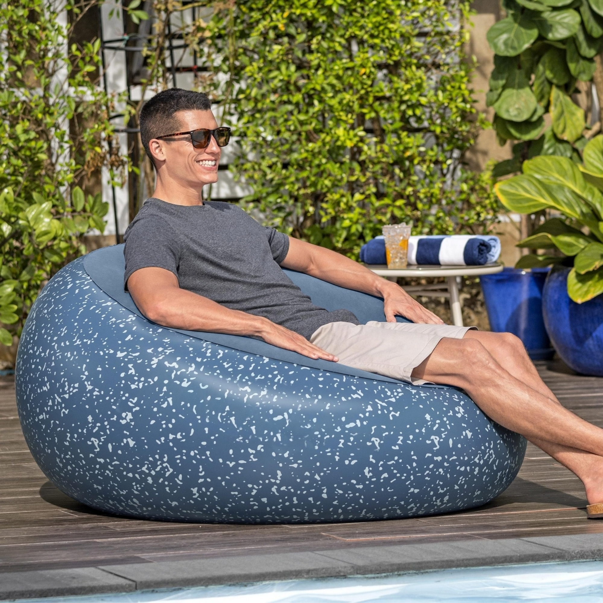 Bestway Inflate-A-Chair Inflatable Air Chair, 1.12m – Blue - Image 5