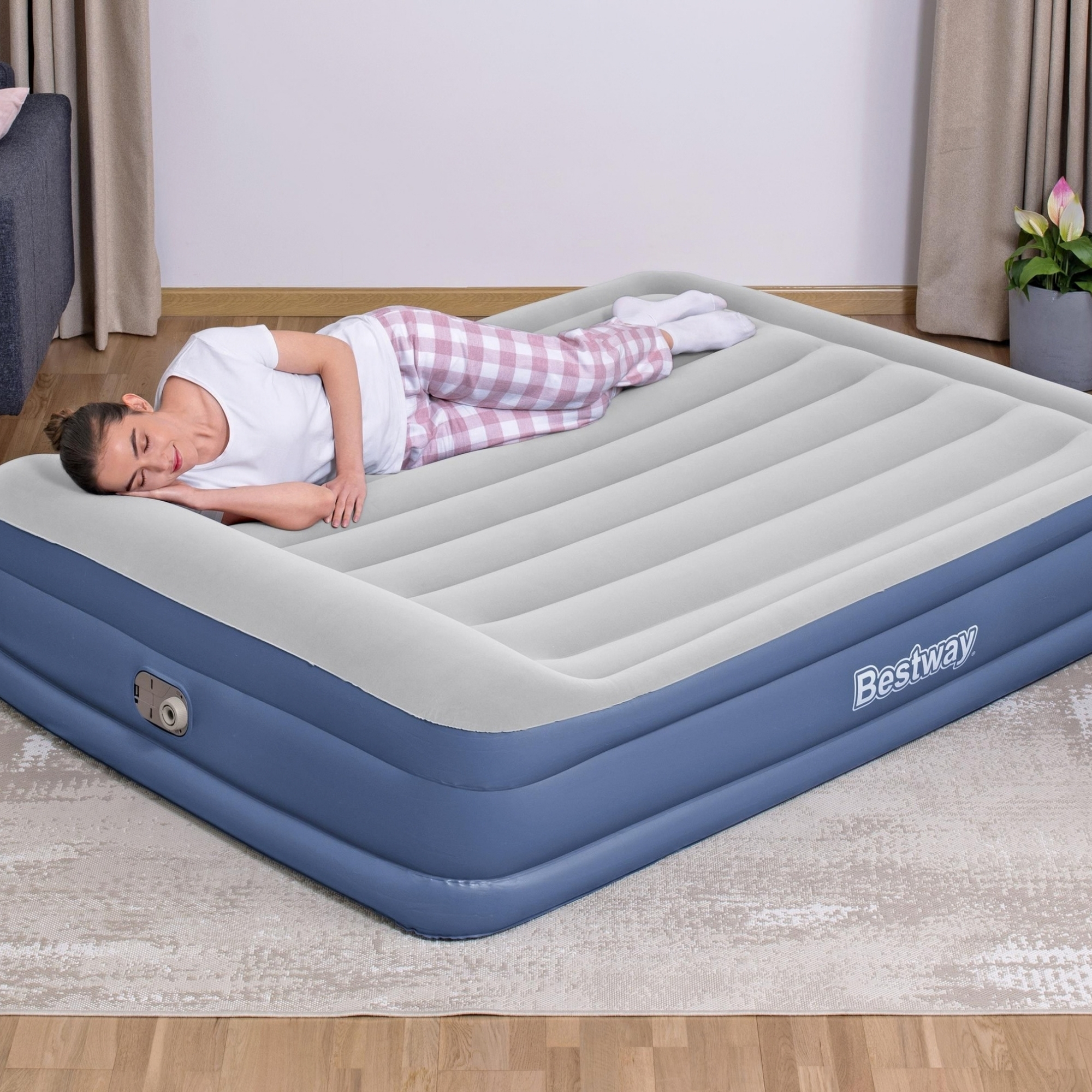 Bestway Tritech Queen Air Mattress with Built-In AC Pump, 2.03m - Image 6